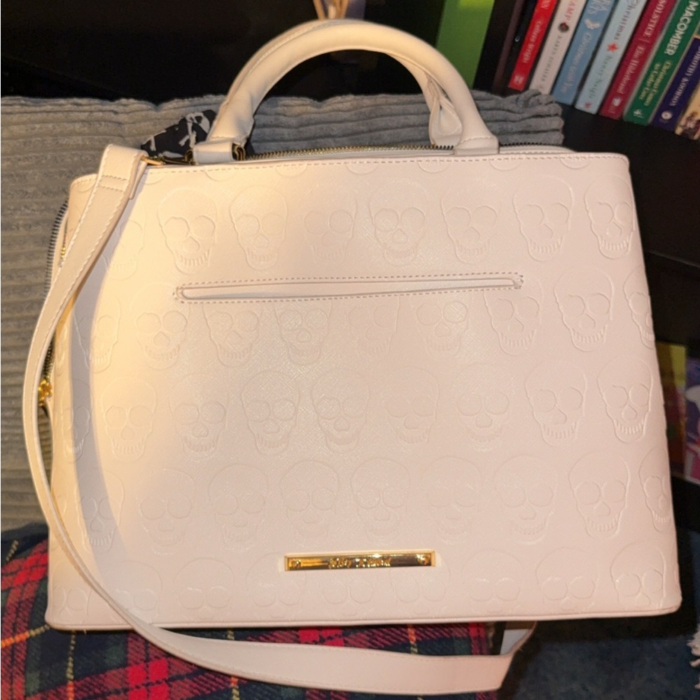 Betsey Johnson white Skull Handbag